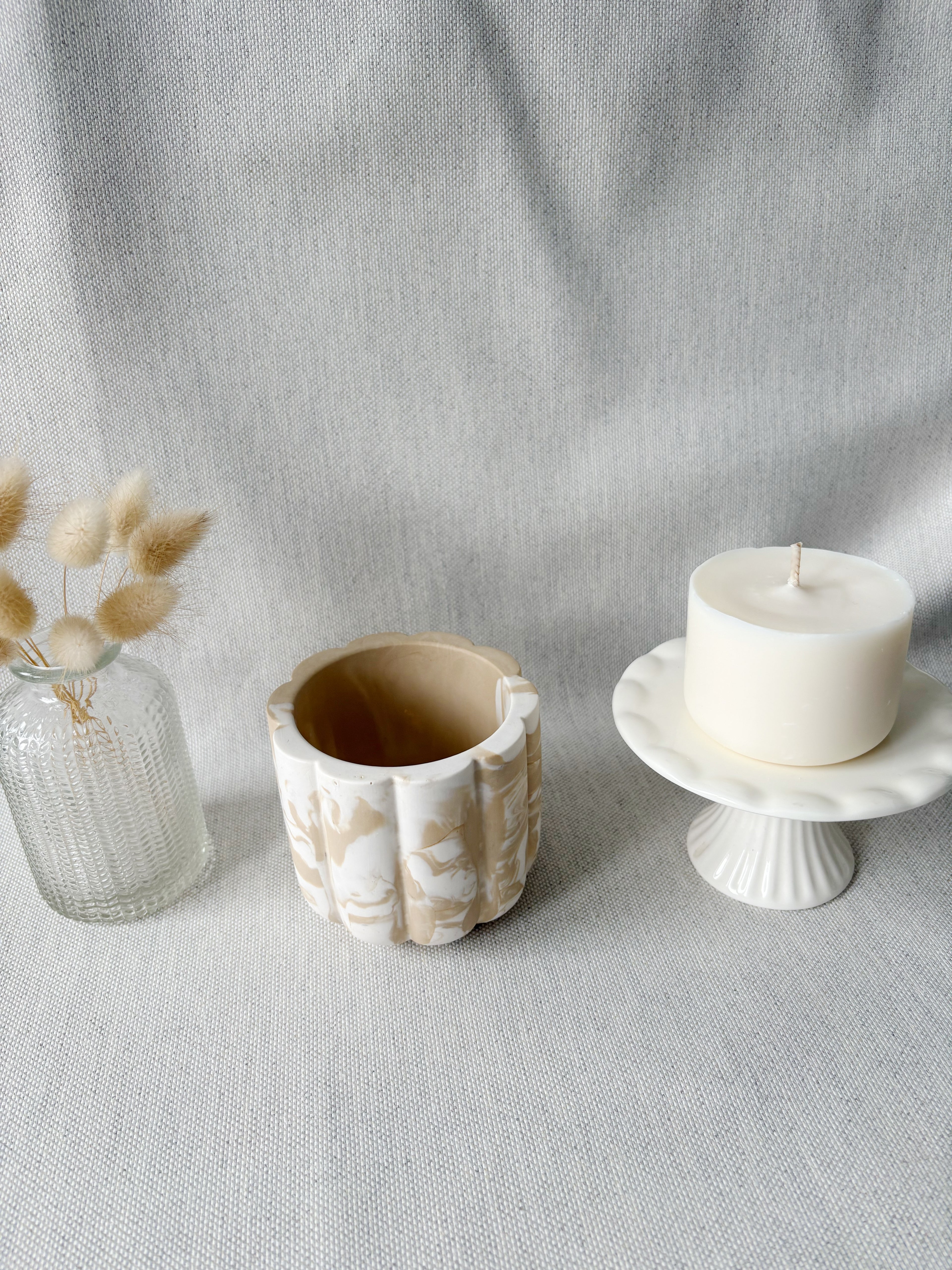 Bougie fleur - Marbré beige