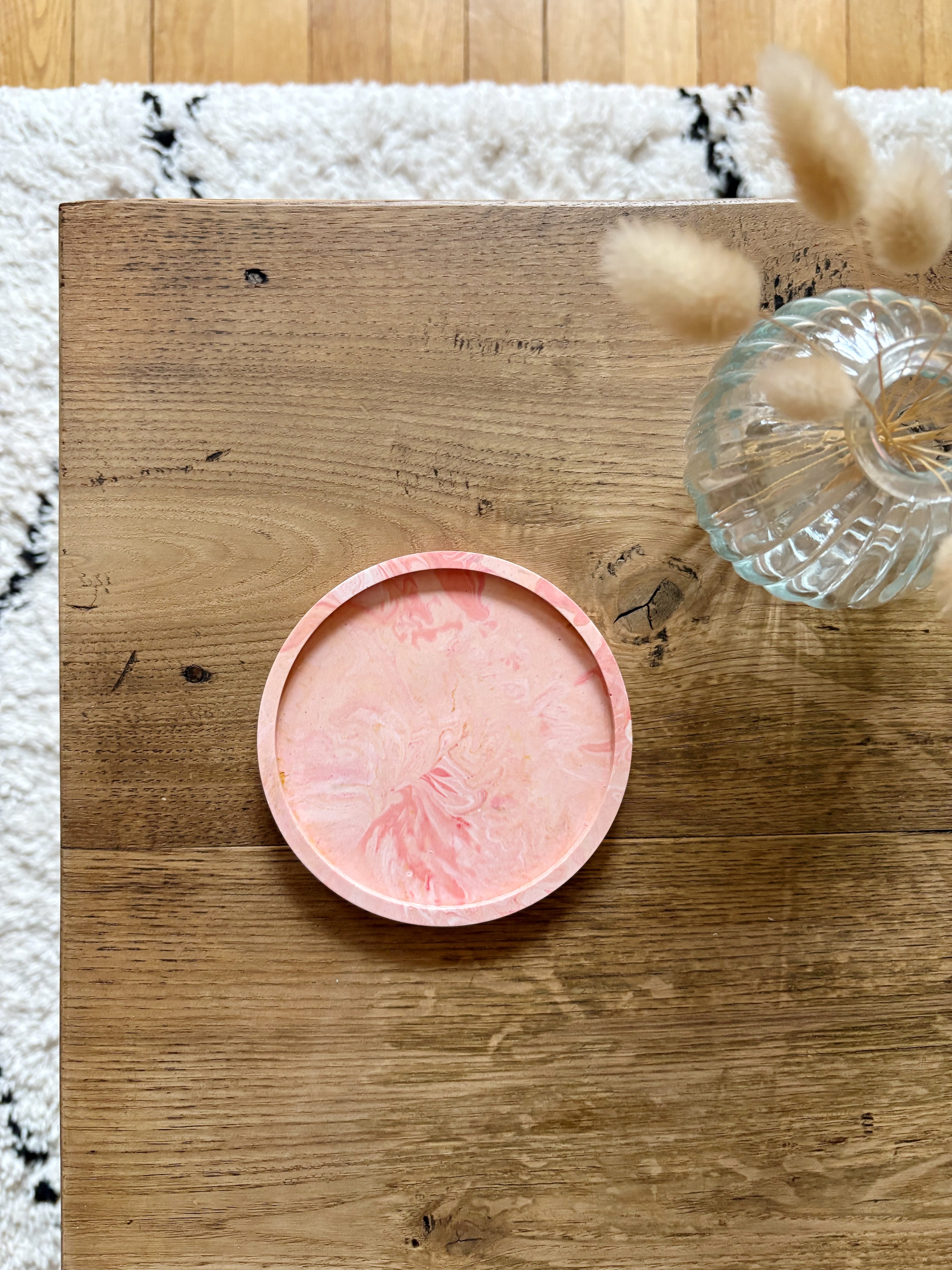 Petit plateau rond marbré rose