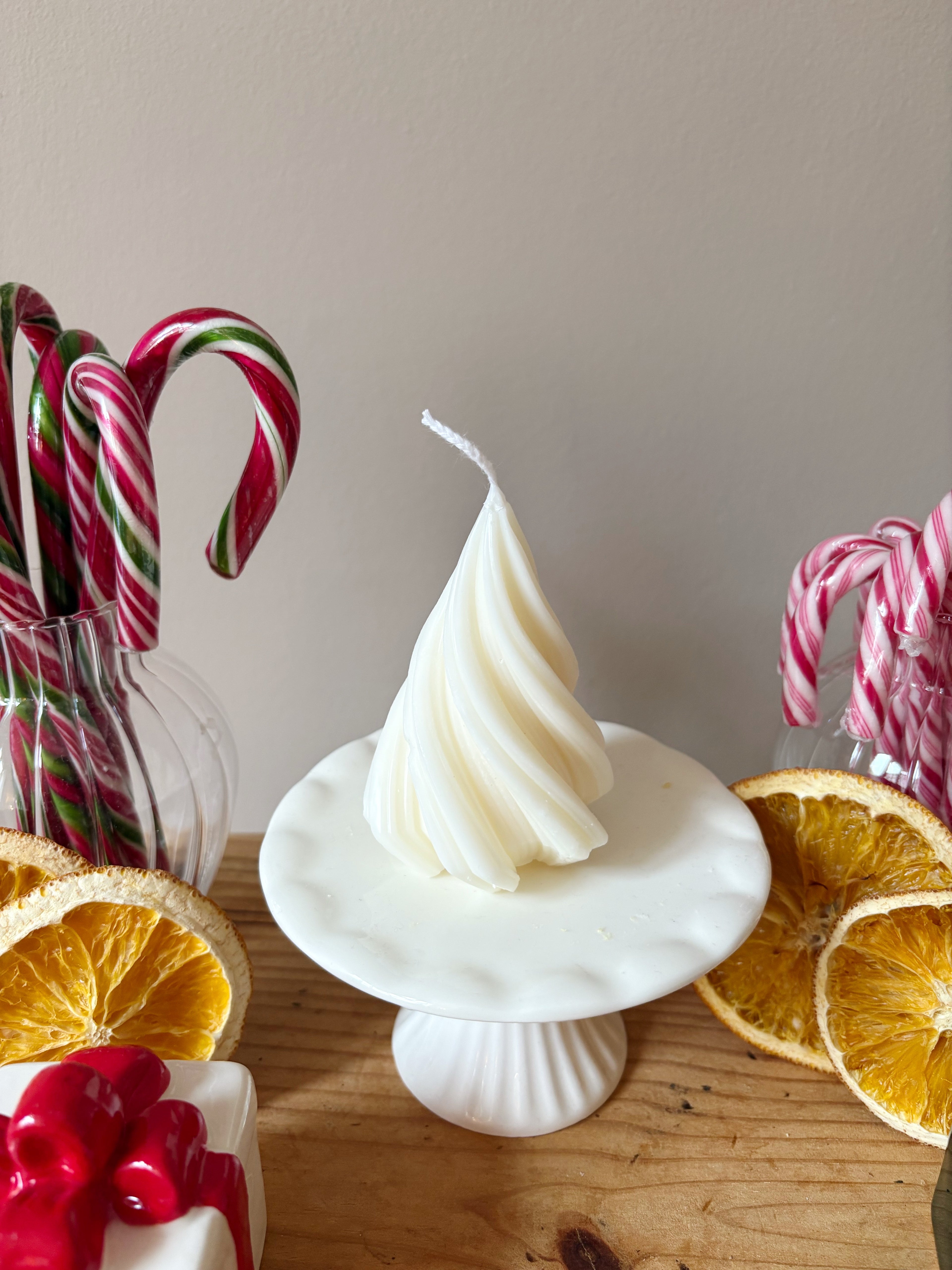 Sapin arabesque blanc