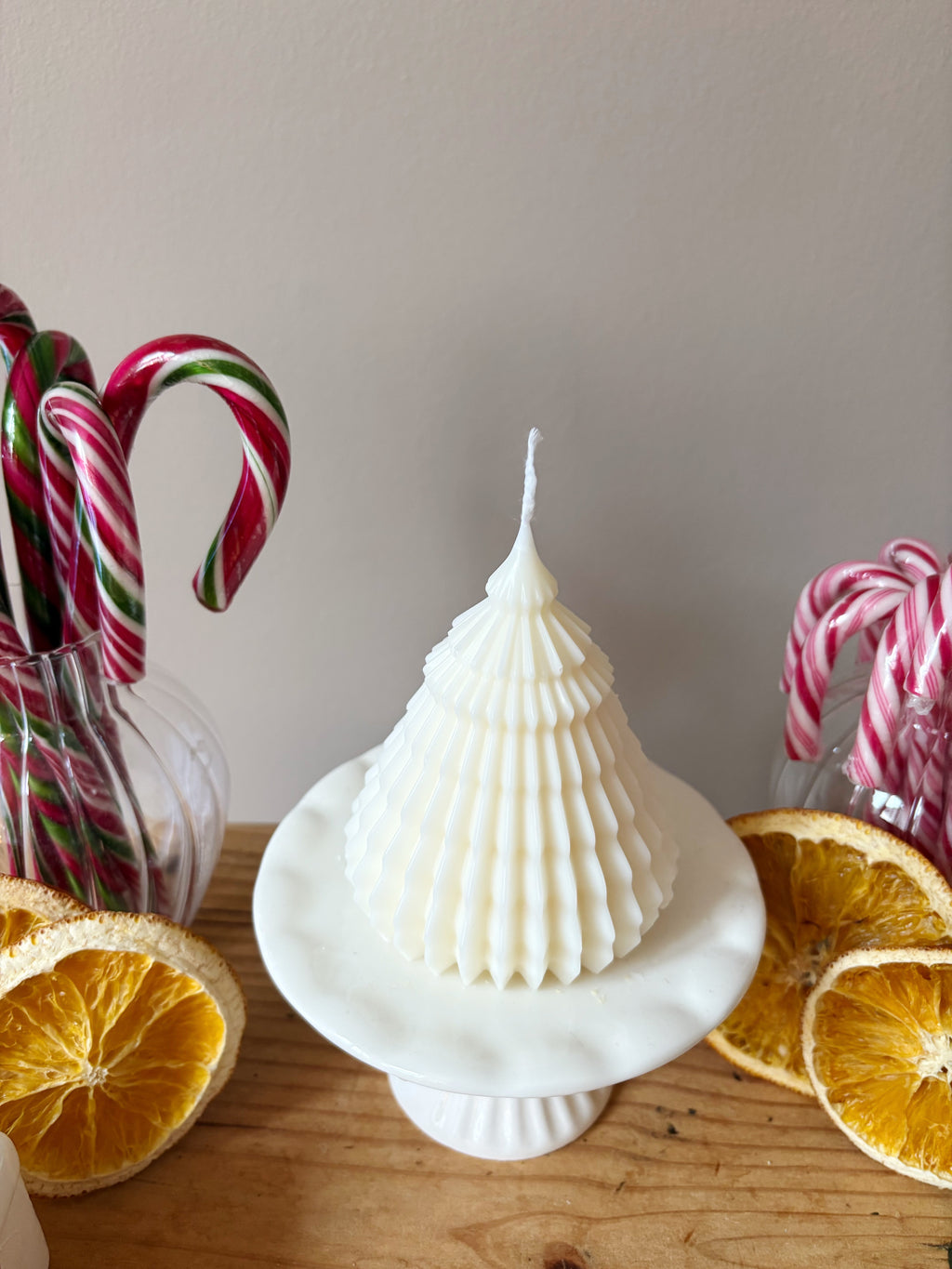 Petit sapin origami blanc